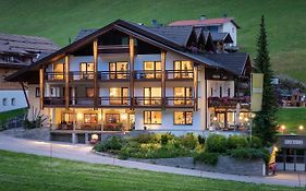 Hotel Alpenfrieden